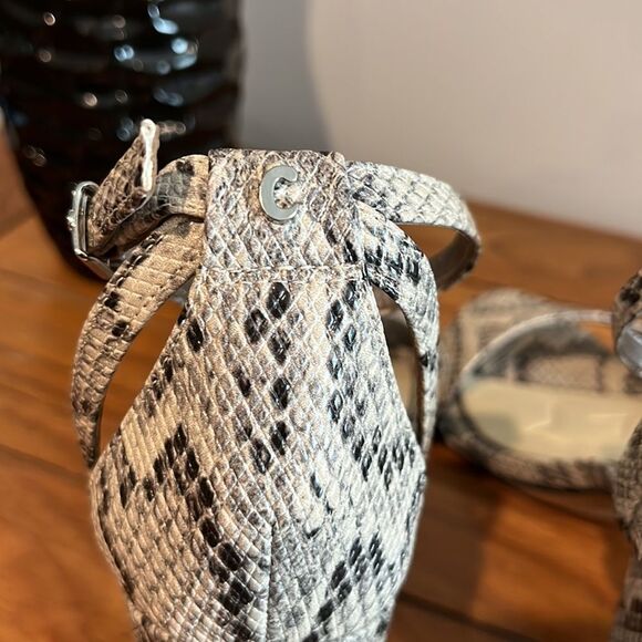 EUC Circus By Sam Edelman Oleana Snakeskin Heels size 7 1/2. - Picture 7 of 11